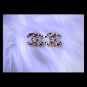 CHANEL Gold CC Earrings